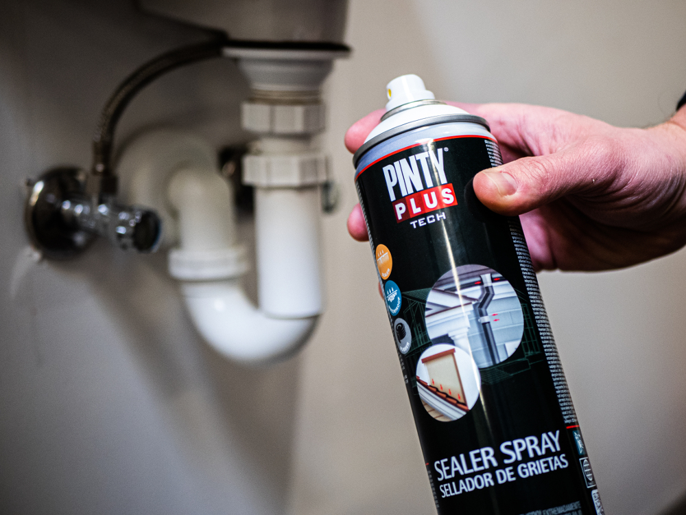 Pintyplys Tech Sealer guma w sprayu uszczelnianie rury przy zlewie