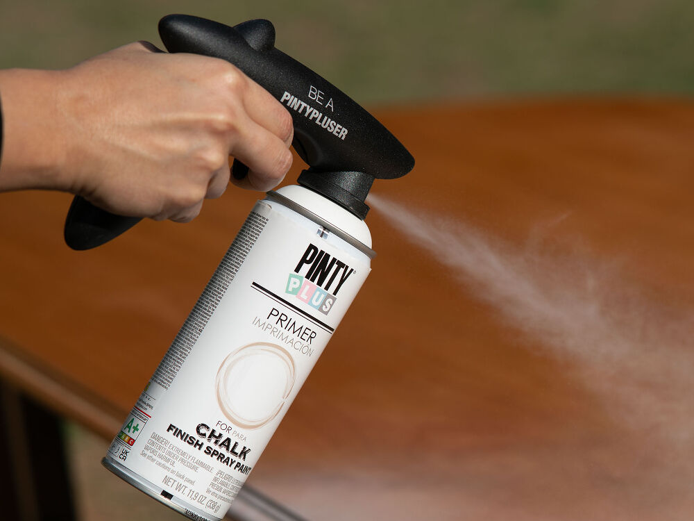 Rewolucja w malowaniu: Dlaczego warto wybrać farbę w sprayu? Czy aerozol to bezpieczna forma?